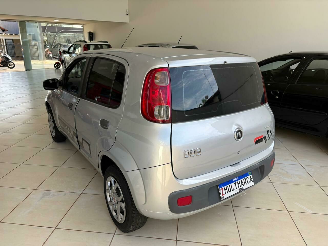 Imagem do veículo  FIAT UNO VIACE 1.0